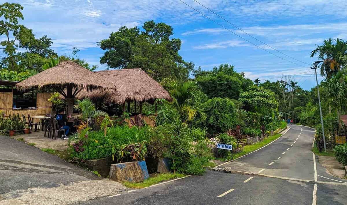 Mawlynnong Village